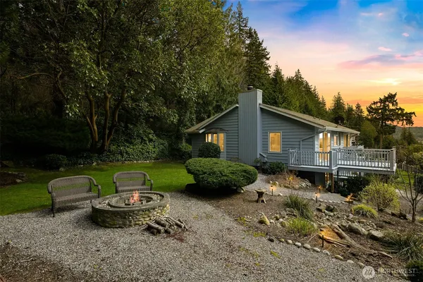 $899,900 | 1348 Chuckanut Mountain Drive, Bellingham, WA 98229