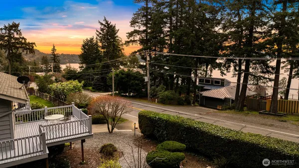 $899,900 | 1348 Chuckanut Mountain Drive, Bellingham, WA 98229