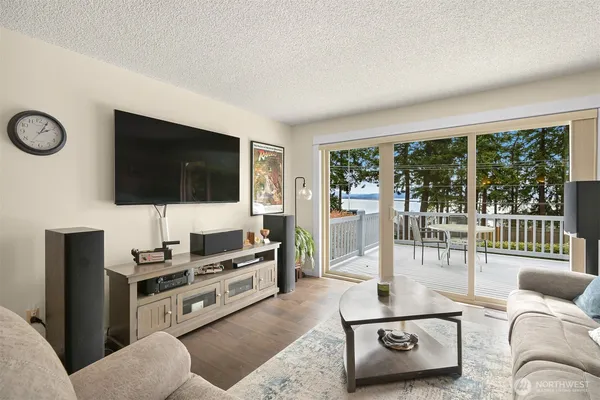 $899,900 | 1348 Chuckanut Mountain Drive, Bellingham, WA 98229