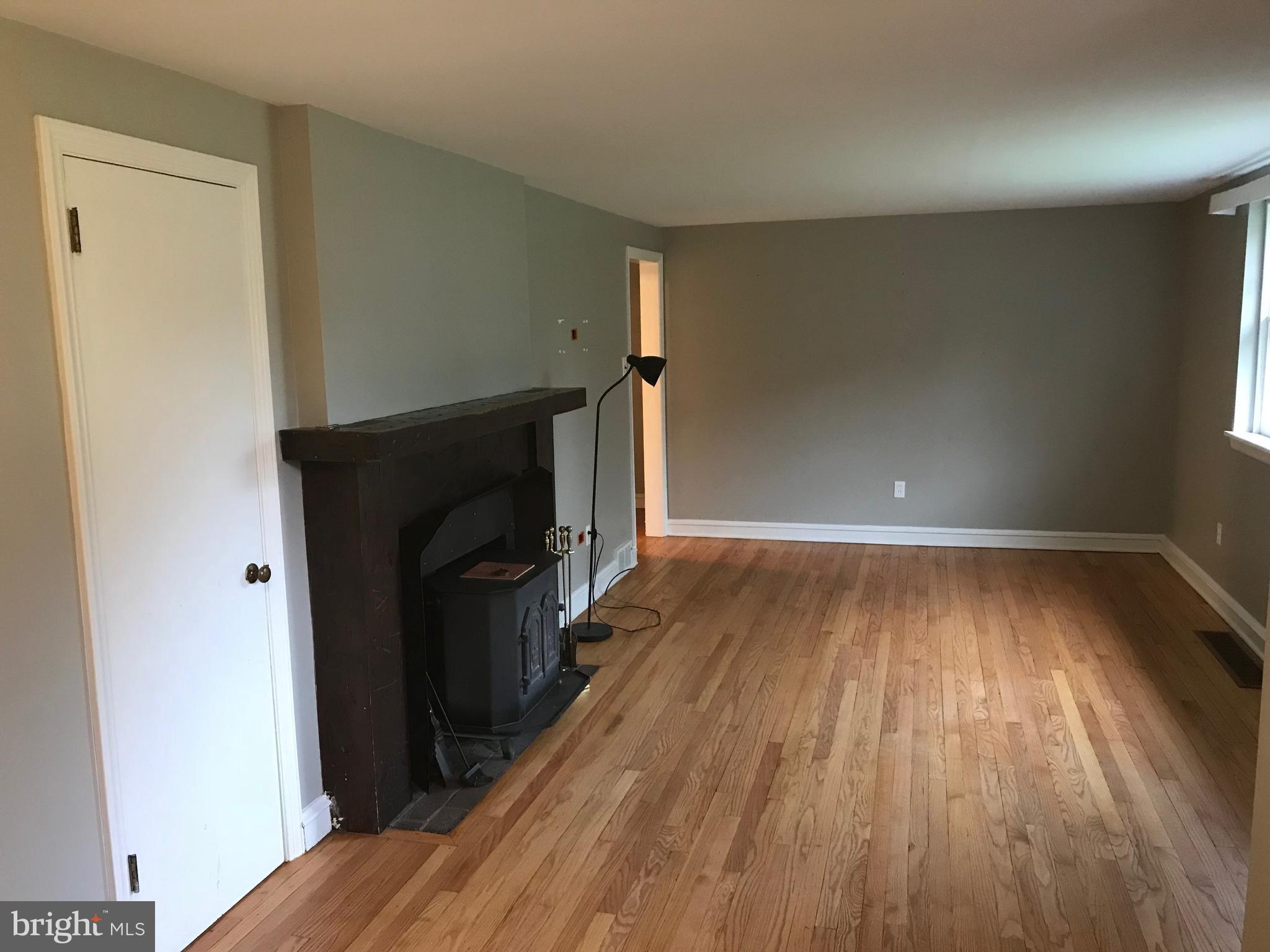 1013 Cardinal Road Audubon, PA 19403 - Photo 2 of 16 Gallery Image 2