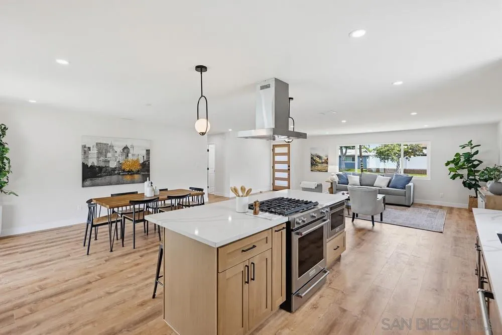 12804 Carriage Road Poway, CA 92064 - Photo 14 of 46