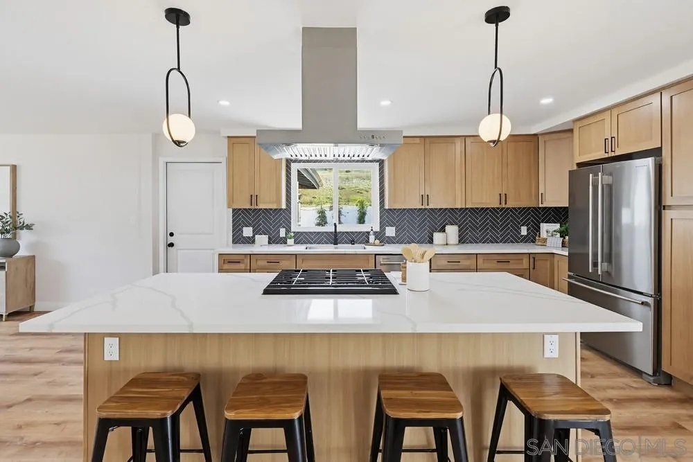 12804 Carriage Road Poway, CA 92064 - Photo 9 of 46