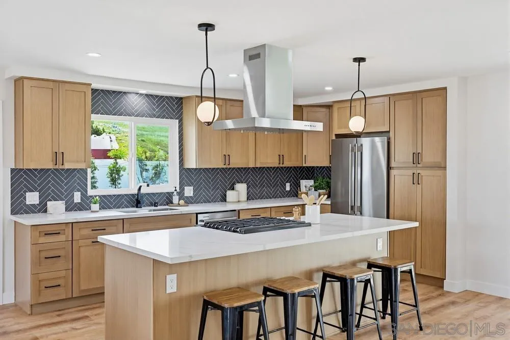 12804 Carriage Road Poway, CA 92064 - Photo 10 of 46