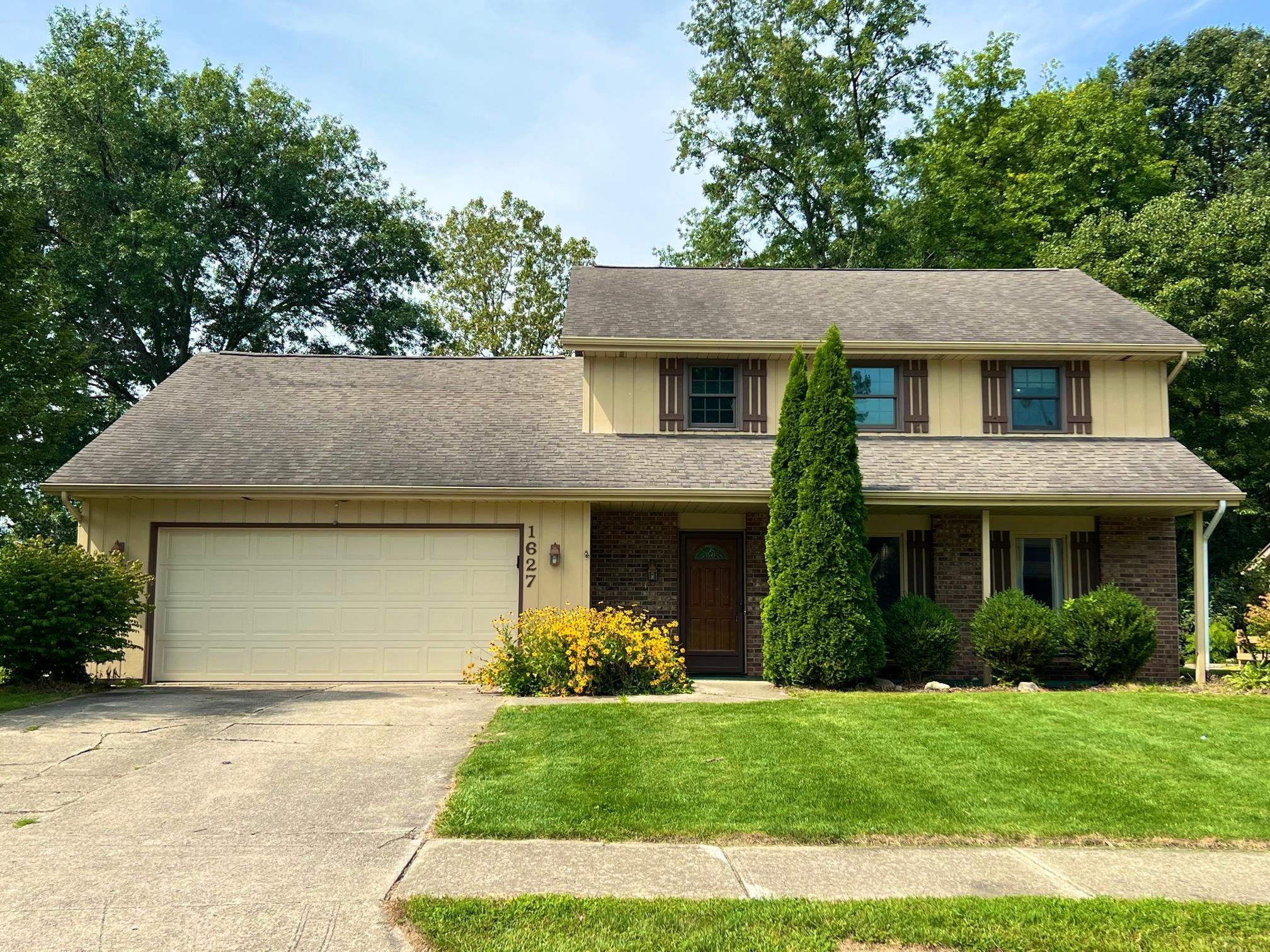 1627 Lofton Way Fort Wayne, IN 46815 - Photo 2 of 29