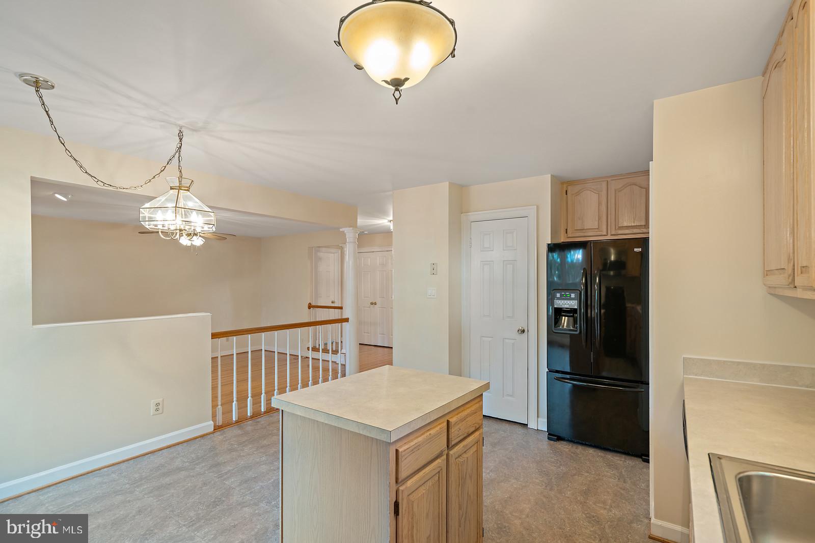 8518 Silverdale Road Lorton, VA 22079 - Photo 11 of 45 Kitchen