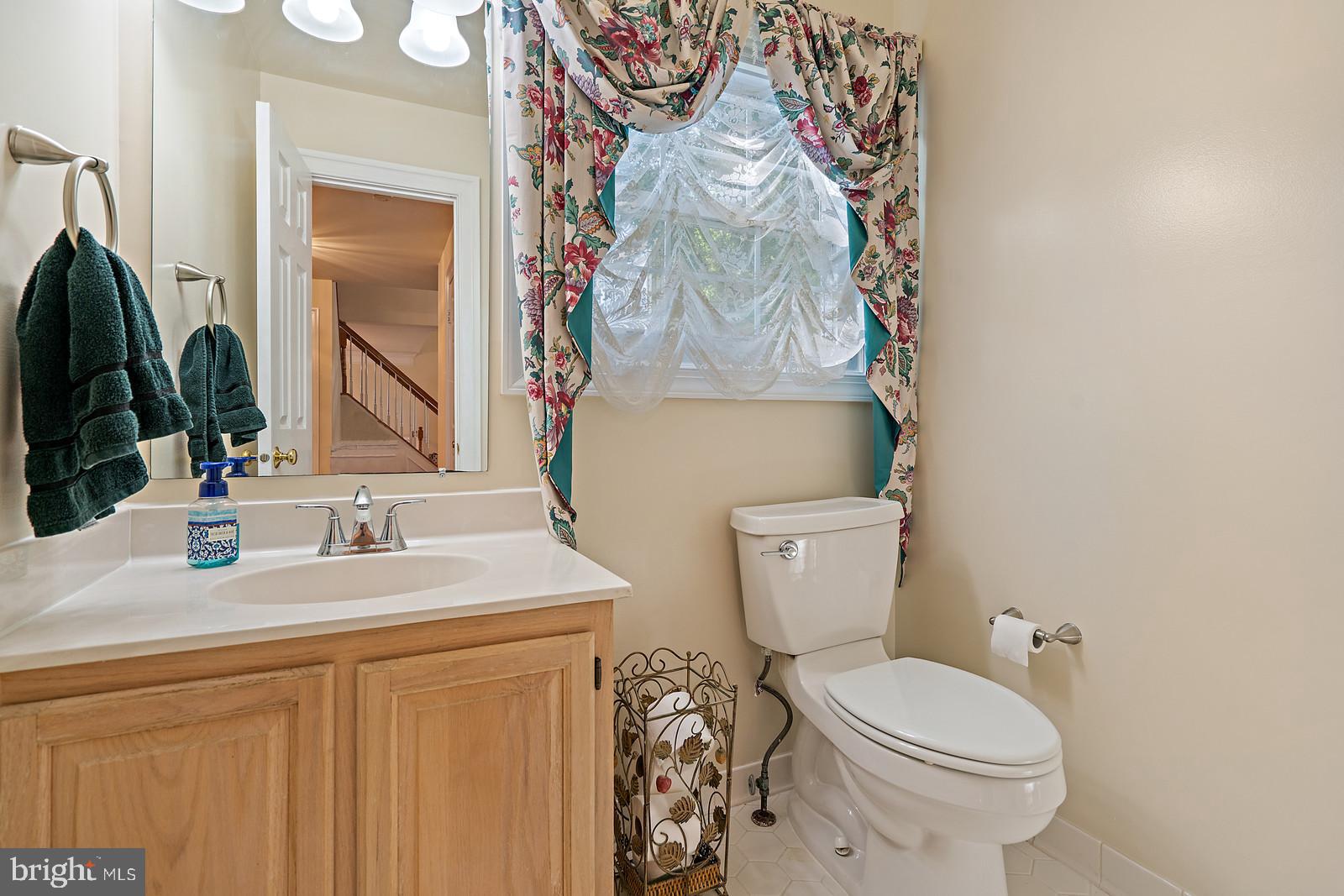 8518 Silverdale Road Lorton, VA 22079 - Photo 7 of 45 Bath
