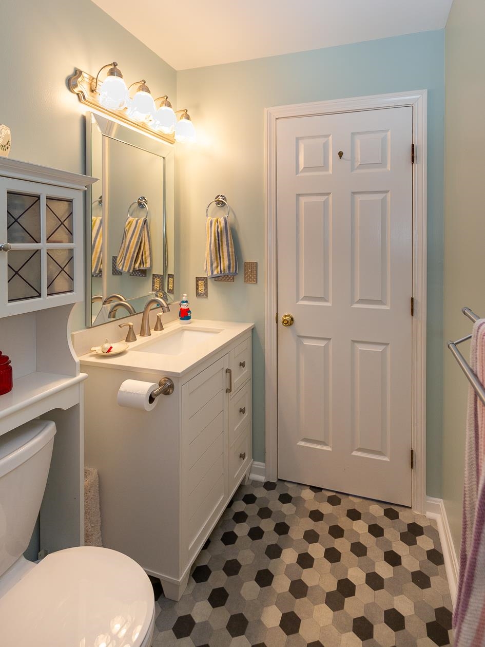 156 Front Street, Unit 107 Exeter, NH 03833 - Photo 11 of 20
