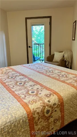 $299,999 | 4194 Holiday Shores, Unit 18, Osage Beach, MO 65065