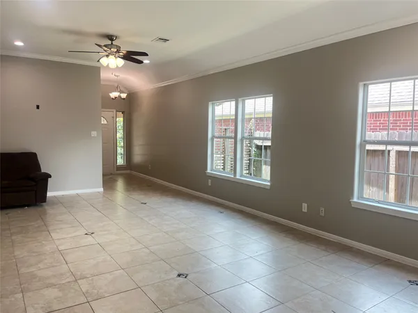 $2,200 | 6430 Skyview Drive, Houston, TX 77041