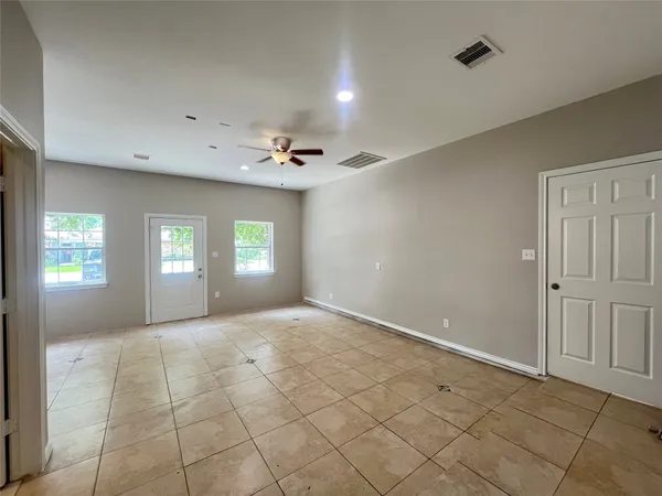 $2,200 | 6430 Skyview Drive, Houston, TX 77041