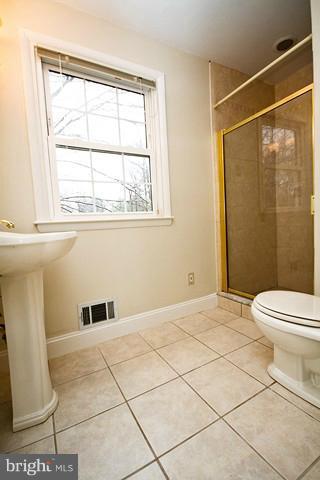 218 Rickswood Road Lutherville-Timonium, MD 21093 - Photo 22 of 27 Bath (Master)