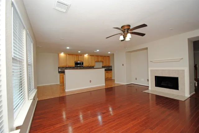 $2,500 | 3318 Fountain Hills Drive, Missouri City, TX 77459