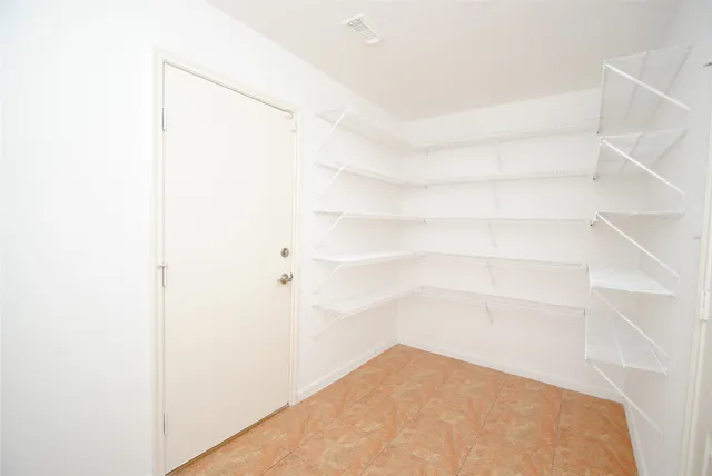 $2,500 | 3318 Fountain Hills Drive, Missouri City, TX 77459