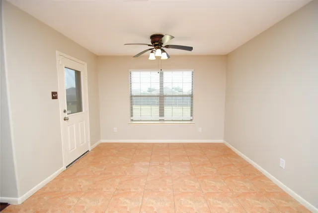 $2,500 | 3318 Fountain Hills Drive, Missouri City, TX 77459