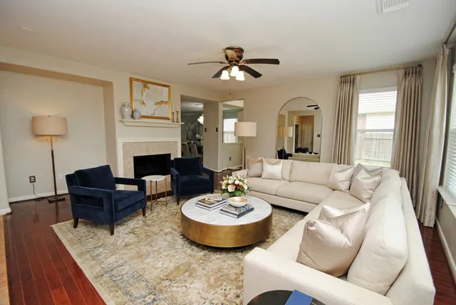 $2,500 | 3318 Fountain Hills Drive, Missouri City, TX 77459