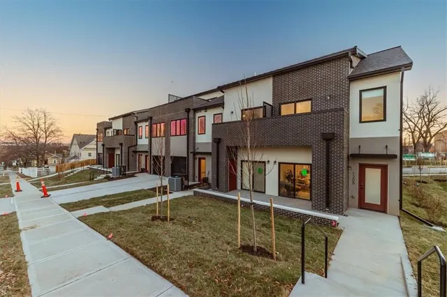 $536,000 | 1213 East 29th Street, Kansas City, MO 64109