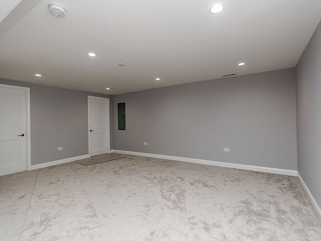 243 Longcommon Road Riverside, IL 60546 - Photo 22 of 25