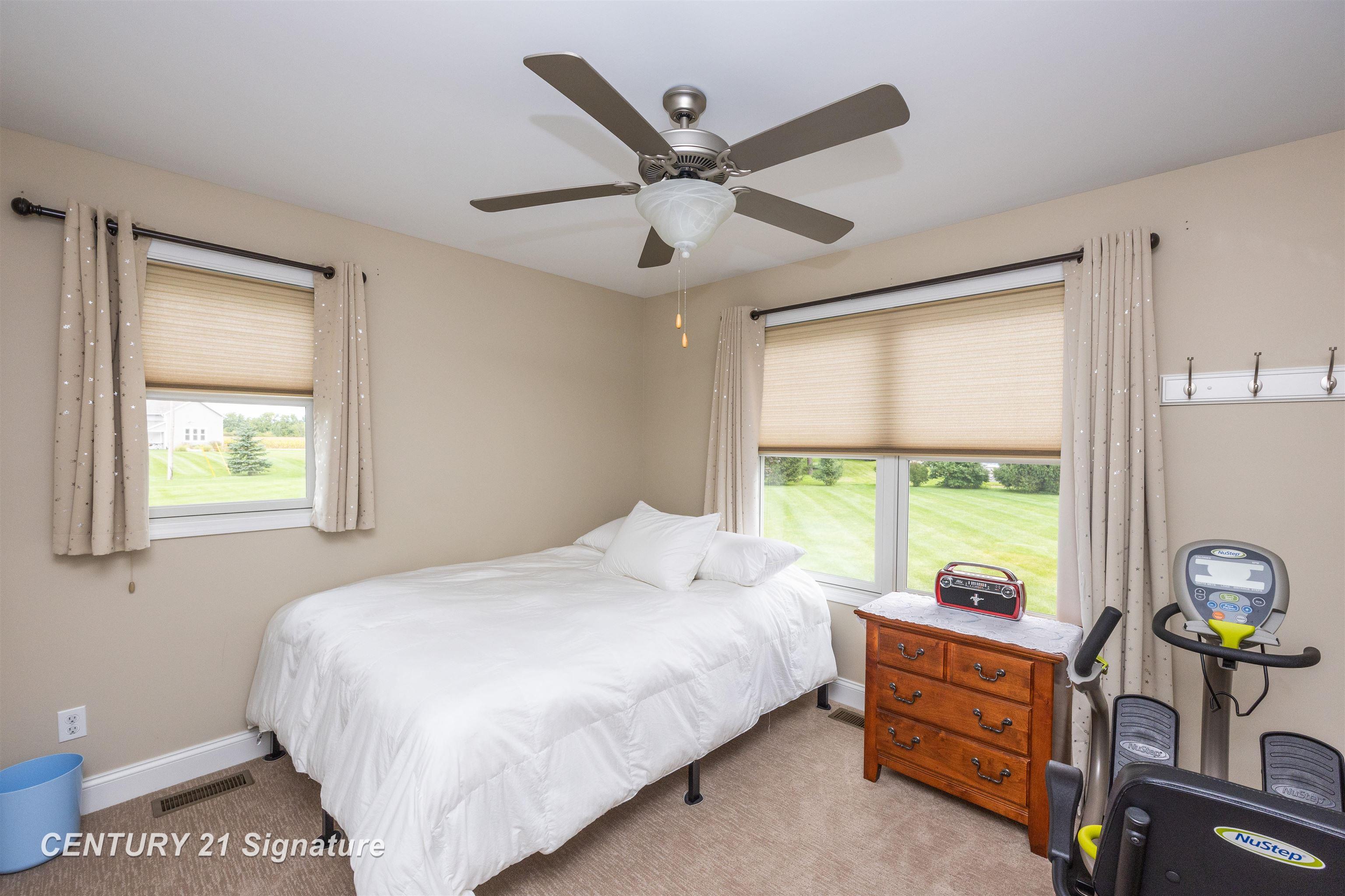 5864 North Thomas Road Freeland, MI 48623 - Photo 22 of 43