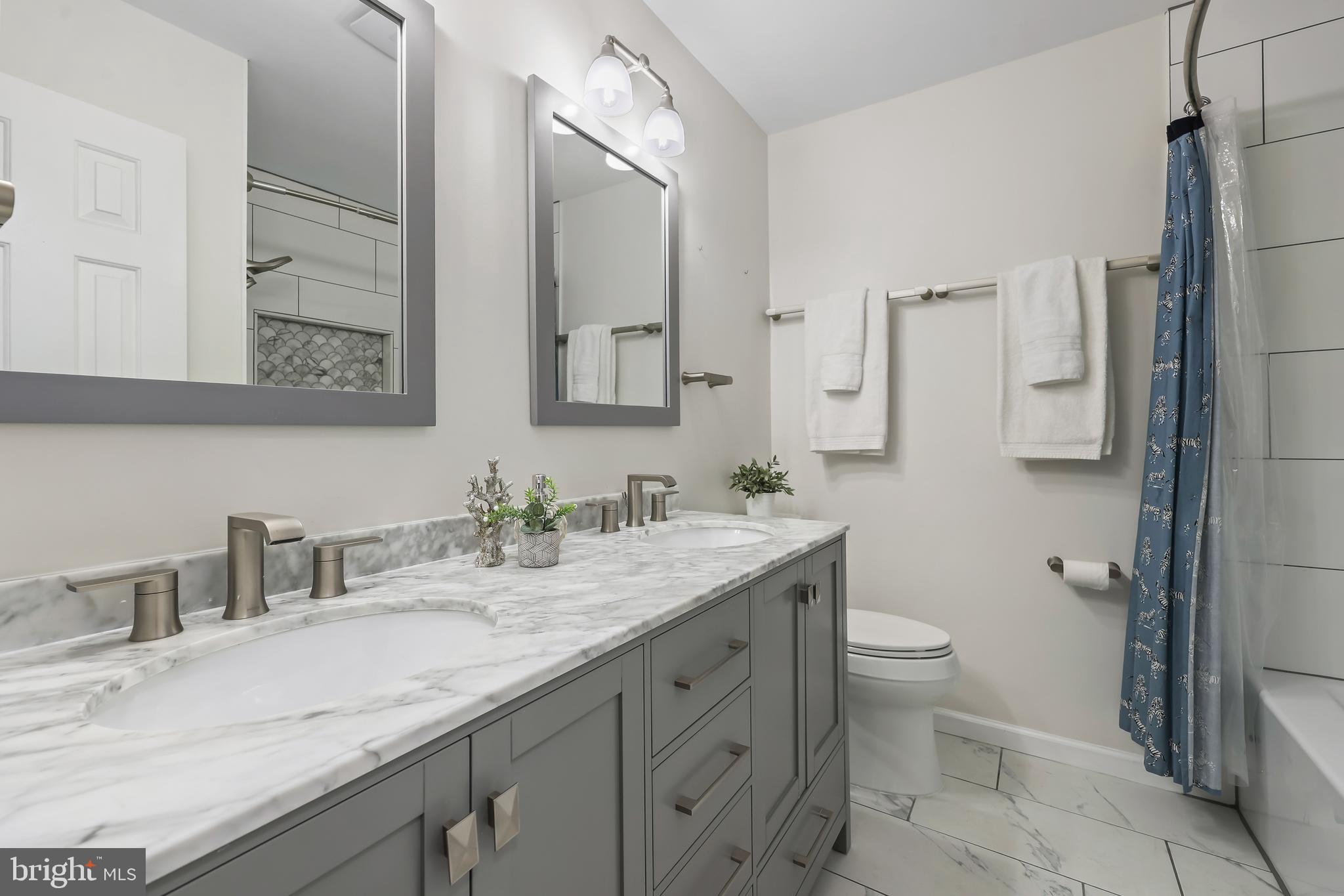 9217 Rockefeller Lane Springfield, VA 22153 - Photo 26 of 41 Upper Level - Beautifully Updated Full Bath