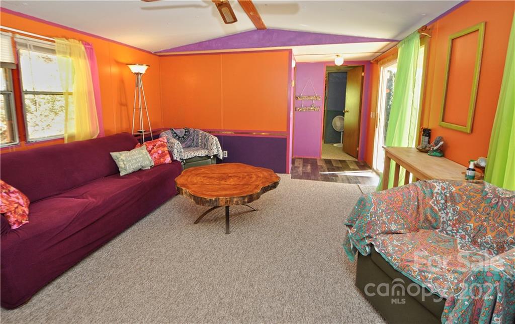 216 Waldroup Road Hot Springs, NC 28743 - Photo 14 of 48 Gallery Image 14