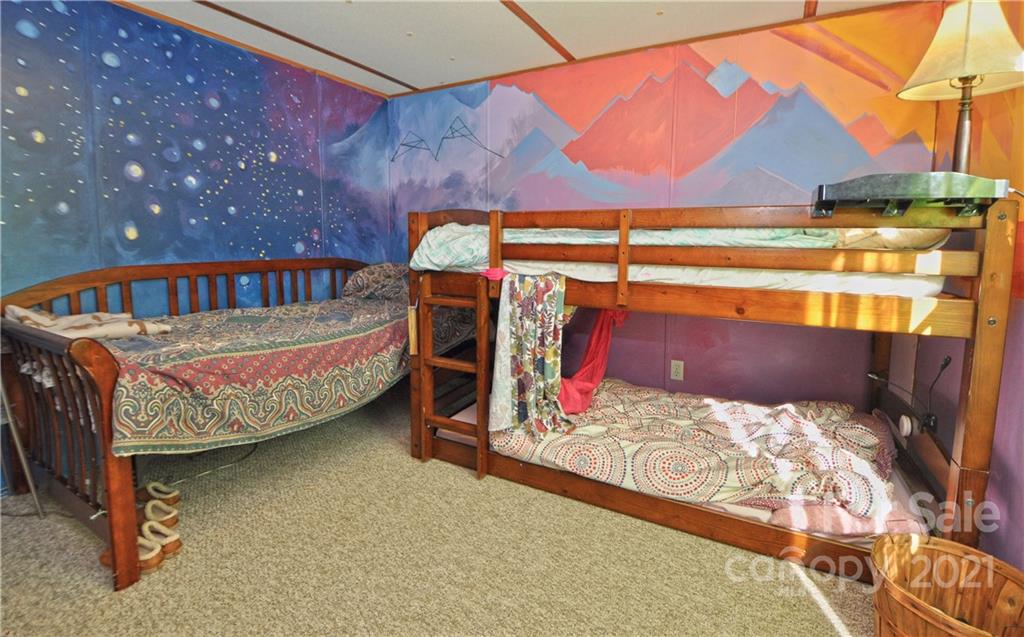 216 Waldroup Road Hot Springs, NC 28743 - Photo 18 of 48 Gallery Image 18
