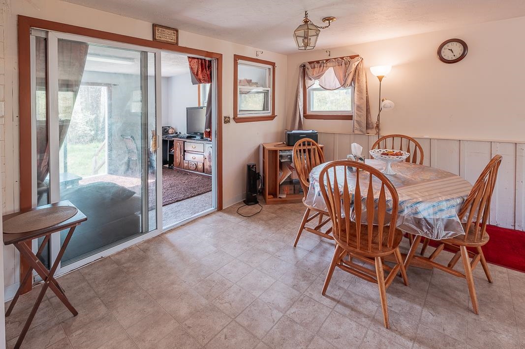 233 Dearborn Road Pembroke, NH 03275 - Photo 14 of 19 Gallery Image 14