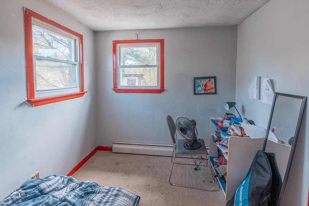 233 Dearborn Road Pembroke, NH 03275 - Photo 4 of 19 Gallery Image 4