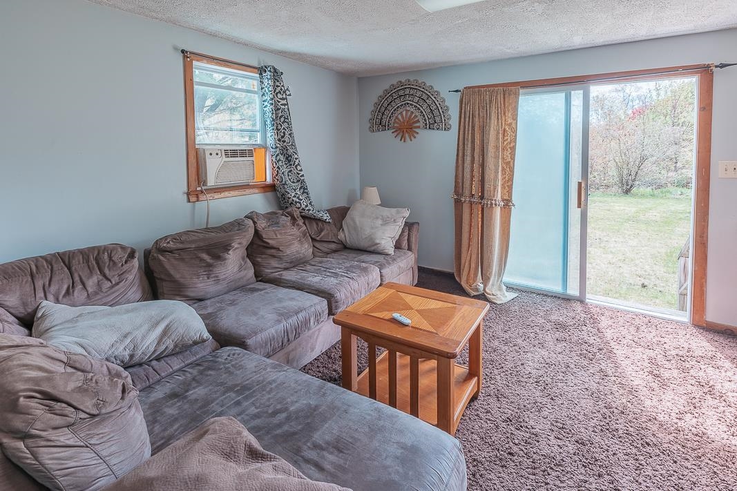 233 Dearborn Road Pembroke, NH 03275 - Photo 7 of 19 Gallery Image 7
