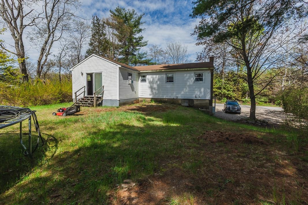 233 Dearborn Road Pembroke, NH 03275 - Photo 10 of 19 Gallery Image 10