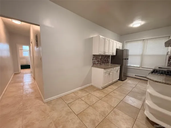 $4,000 | 71-19 35th Avenue | Jackson Heights