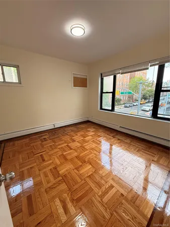 $4,000 | 71-19 35th Avenue | Jackson Heights