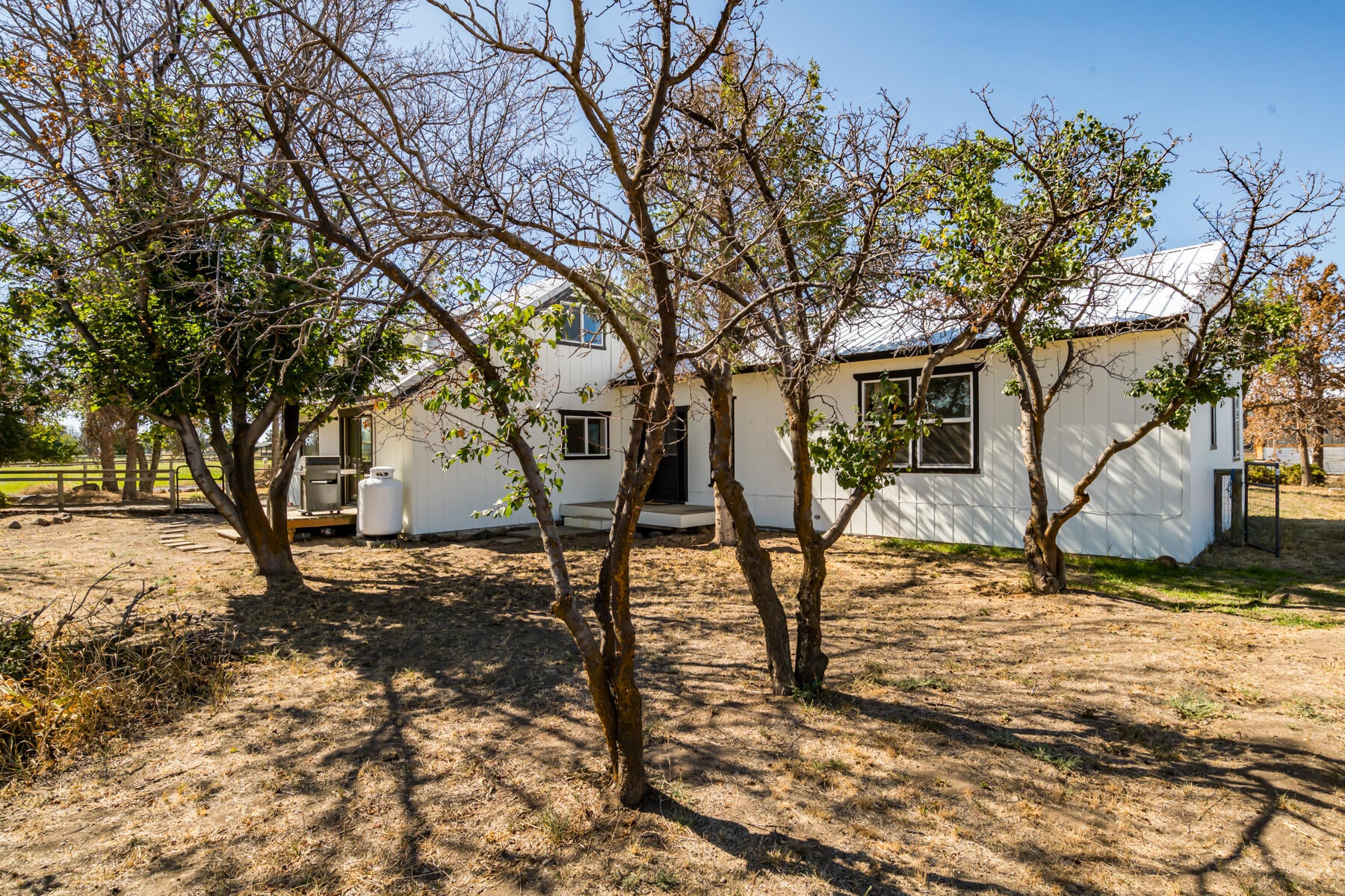 65515 Cline Falls Road Bend, OR 97703 - Photo 43 of 57 JH5_8399
