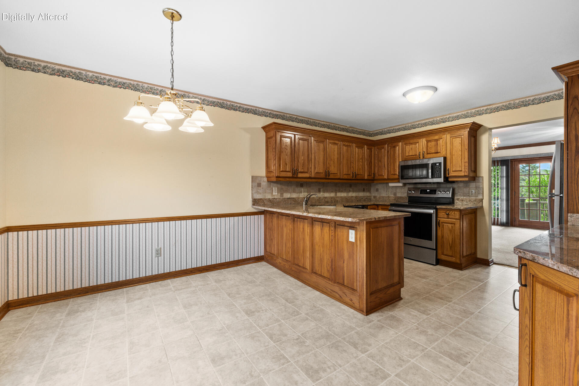 7519 Mallory Way Franklin, WI 53132 - Photo 22 of 35 Dinette
