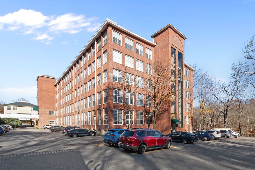 2 School Street, Unit 130 Lincoln, RI 02802 - Photo 29 of 32