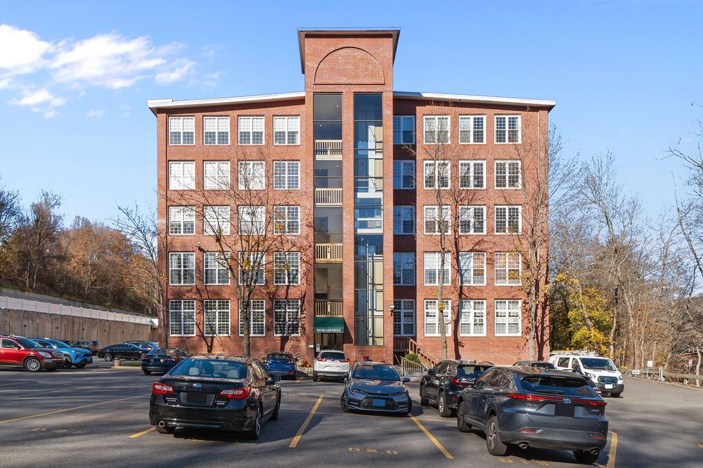 2 School Street, Unit 130 Lincoln, RI 02802 - Photo 3 of 32