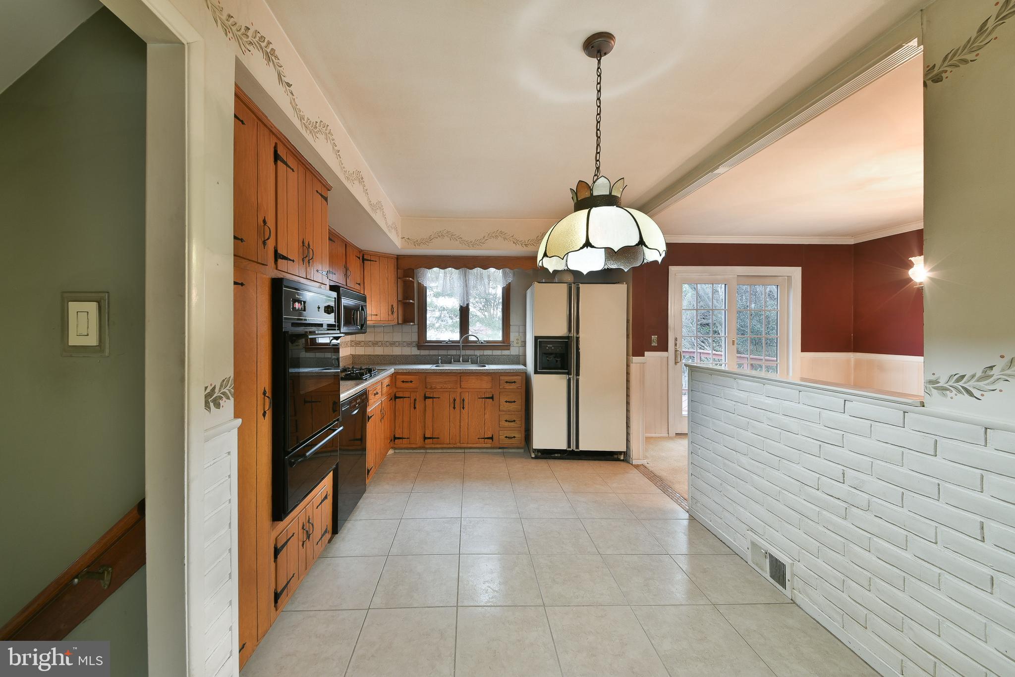 982 Mueller Road Warminster, PA 18974 - Photo 17 of 33