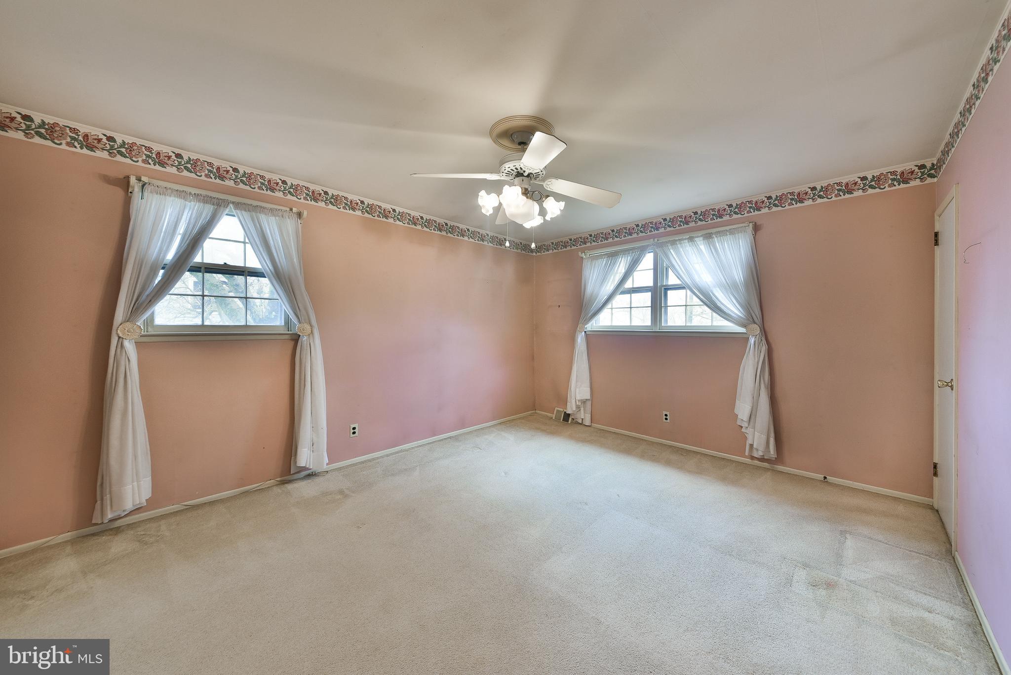 982 Mueller Road Warminster, PA 18974 - Photo 18 of 33 Bedroom 1