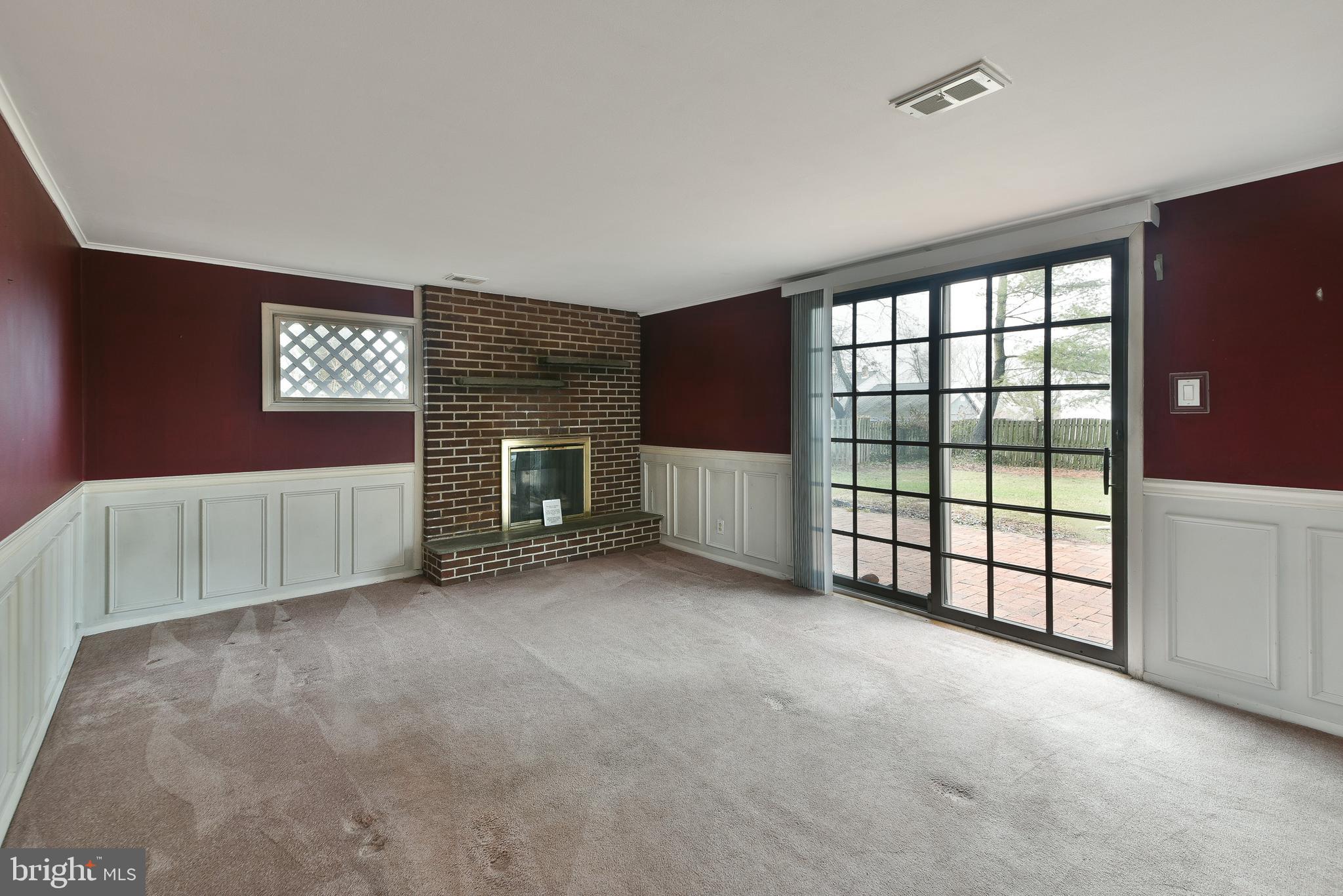 982 Mueller Road Warminster, PA 18974 - Photo 7 of 33 Family Room