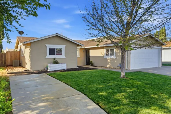 $548,000 | 2048 Southwood Drive, Vacaville, CA 95687