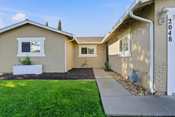 $548,000 | 2048 Southwood Drive, Vacaville, CA 95687