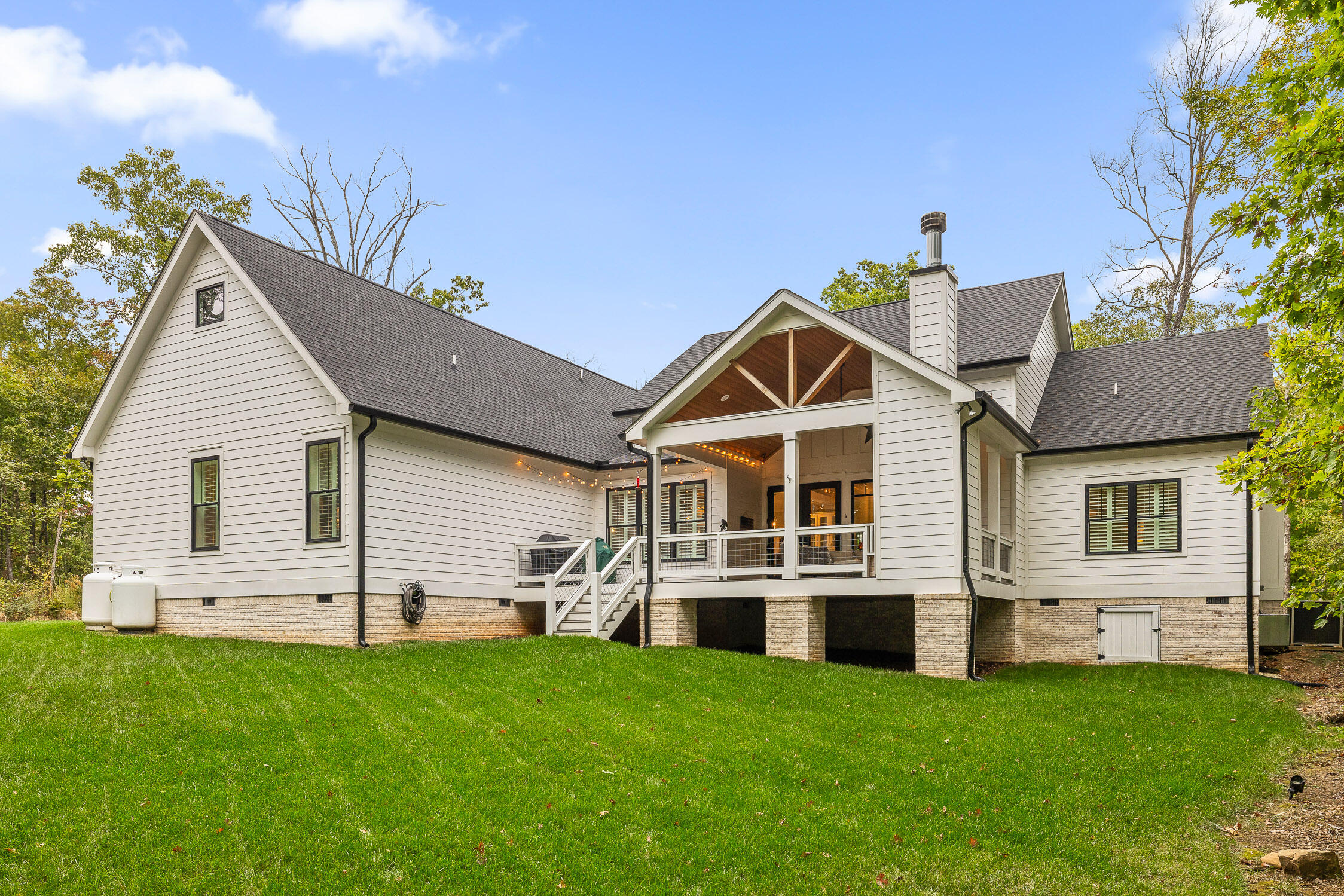 8225 Hixson Springs Road Signal Mountain, TN 37377 - Photo 37 of 41 Hixson-12