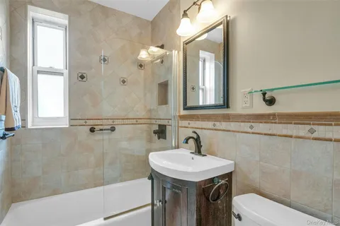 $328,000 | 920 Pelhamdale Avenue, Unit A2H, Pelham, NY 10803