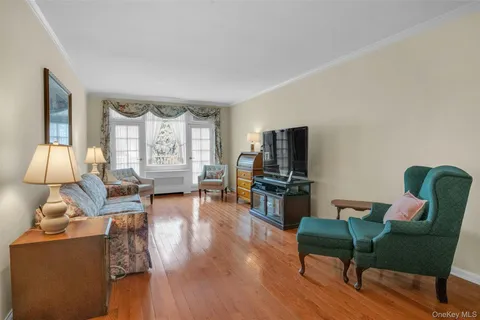 $328,000 | 920 Pelhamdale Avenue, Unit A2H, Pelham, NY 10803