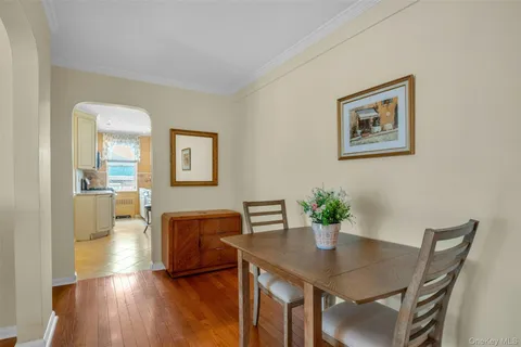 $328,000 | 920 Pelhamdale Avenue, Unit A2H, Pelham, NY 10803
