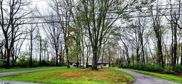 $2,500 | 71 East Searsville Road, Montgomery, NY 12549