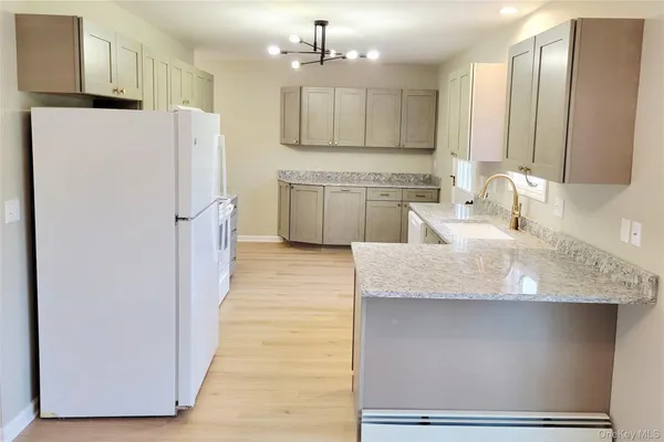 $2,500 | 71 East Searsville Road, Montgomery, NY 12549