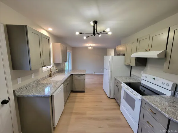 $2,500 | 71 East Searsville Road, Montgomery, NY 12549