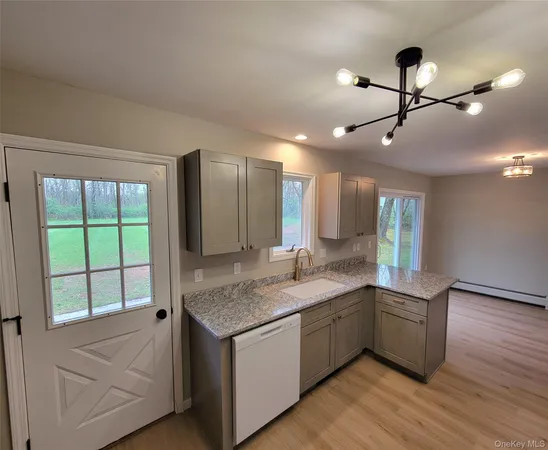 $2,500 | 71 East Searsville Road, Montgomery, NY 12549