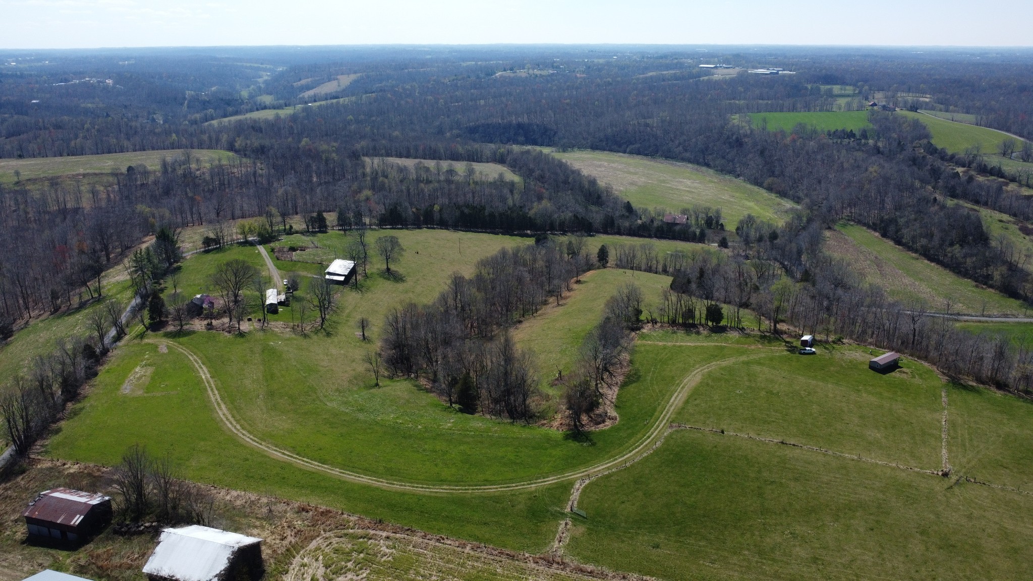 2271 East Stinson Road Lafayette, TN 37083 - Photo 46 of 50 an aerial view of a house
