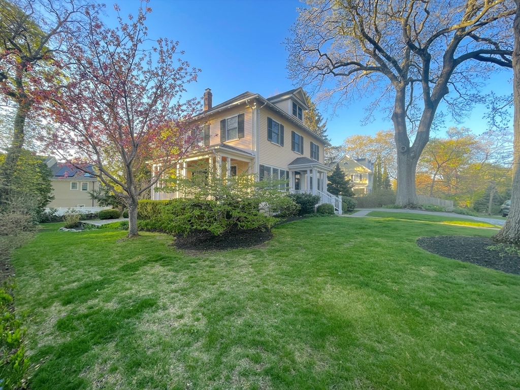 10 Berwick Road Lexington, MA 02420 - Photo 18 of 19 a front view of house with yard and green space